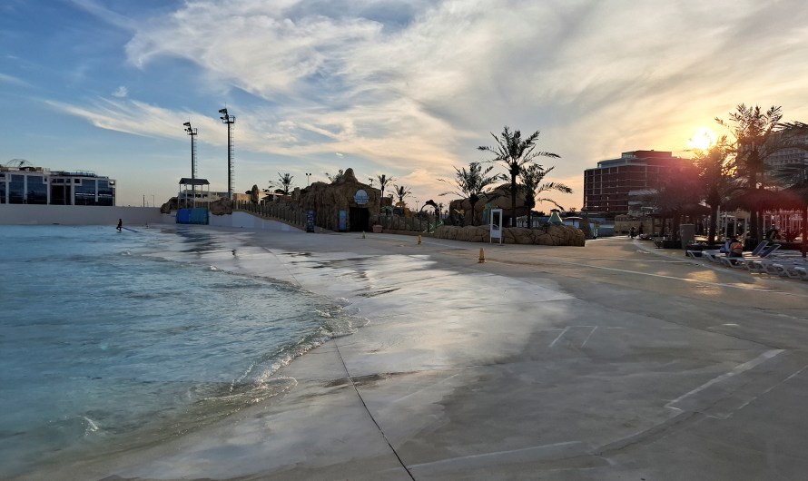 (여행후기:영화,서핑/25년 7월 8,12일) 영화 ‘F1 더 무비 (아이맥스)’ / 경기 시흥 ‘웨이브파크’ 야간 서핑